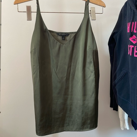 Tank - Picture 1 of 4